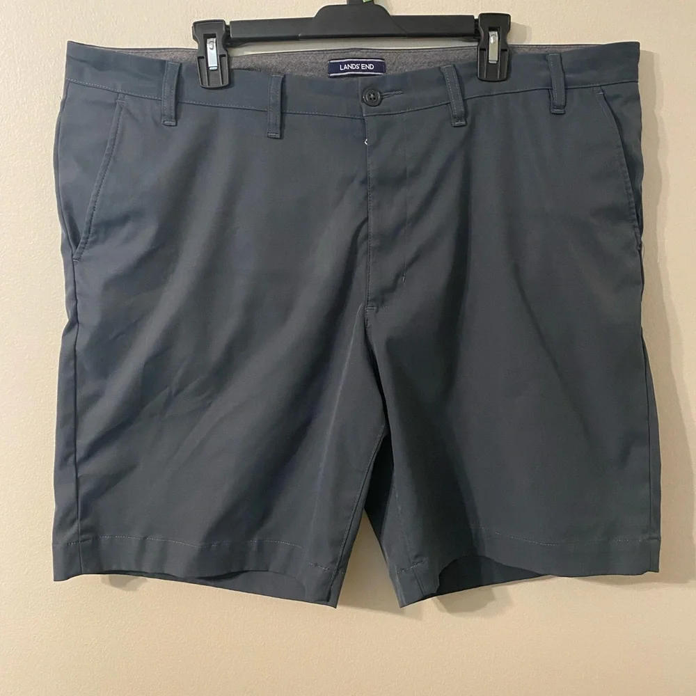 Mens‎ Lands’ End Hybrid Flat Front Gray Traditional Fit Shorts 44 Waist